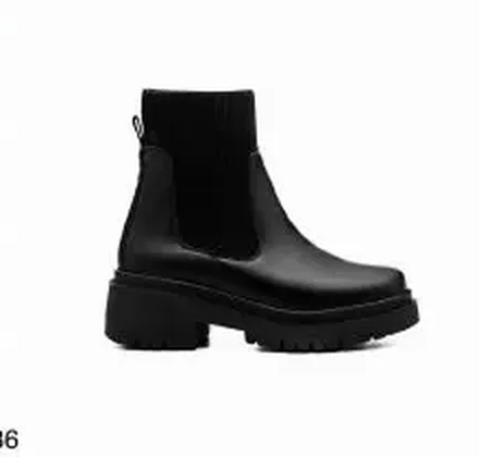 Bota militar negra